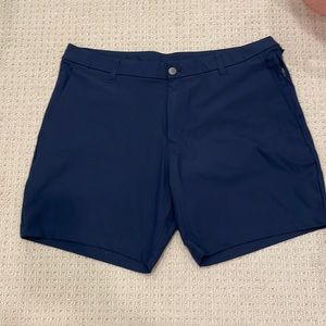 Men’s Lululemon commission shorts, size 38 in navy! 7” inseam, great condition!